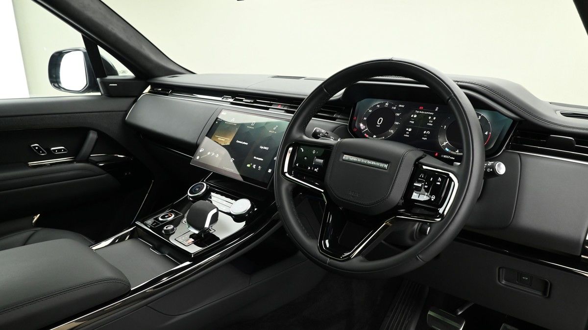 Land Rover Range Rover Sport Image 3