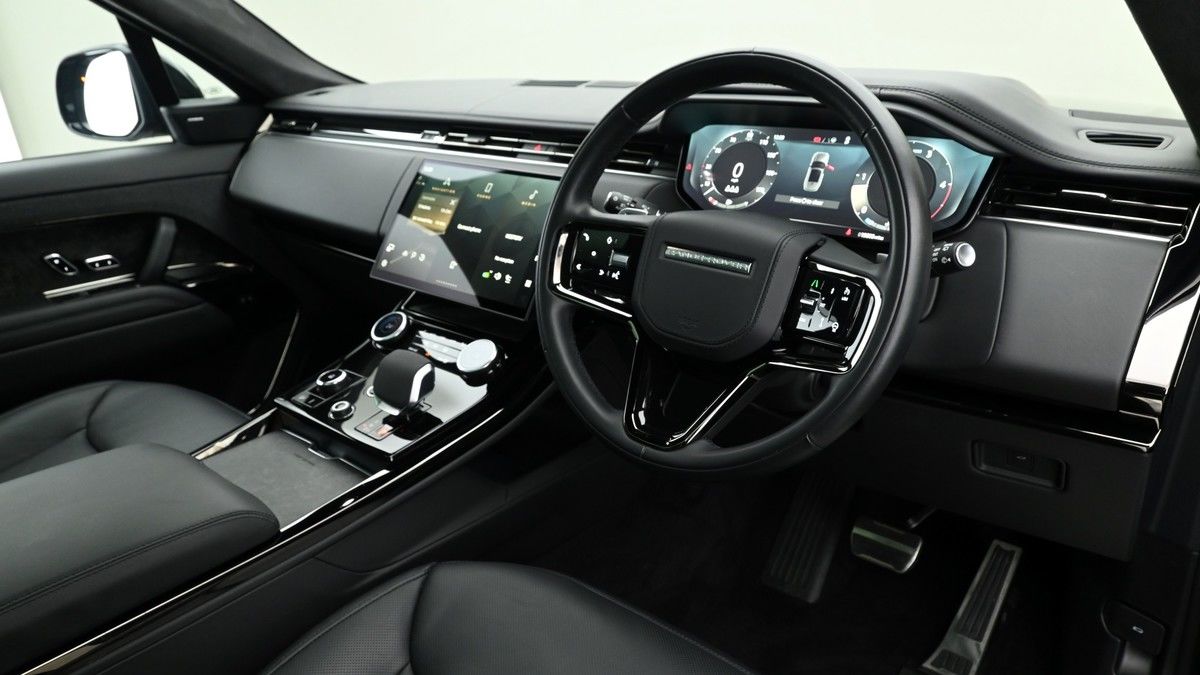 Land Rover Range Rover Sport Image 3