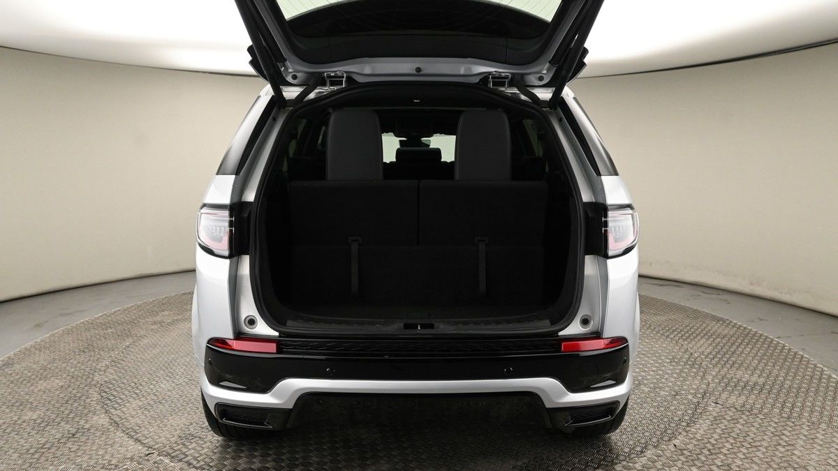 Land Rover Discovery Sport Image 10