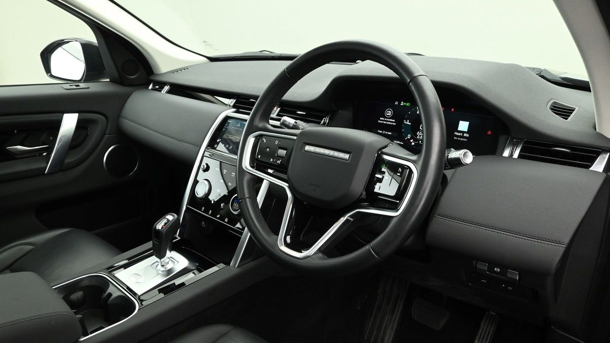 Land Rover Discovery Sport Image 3