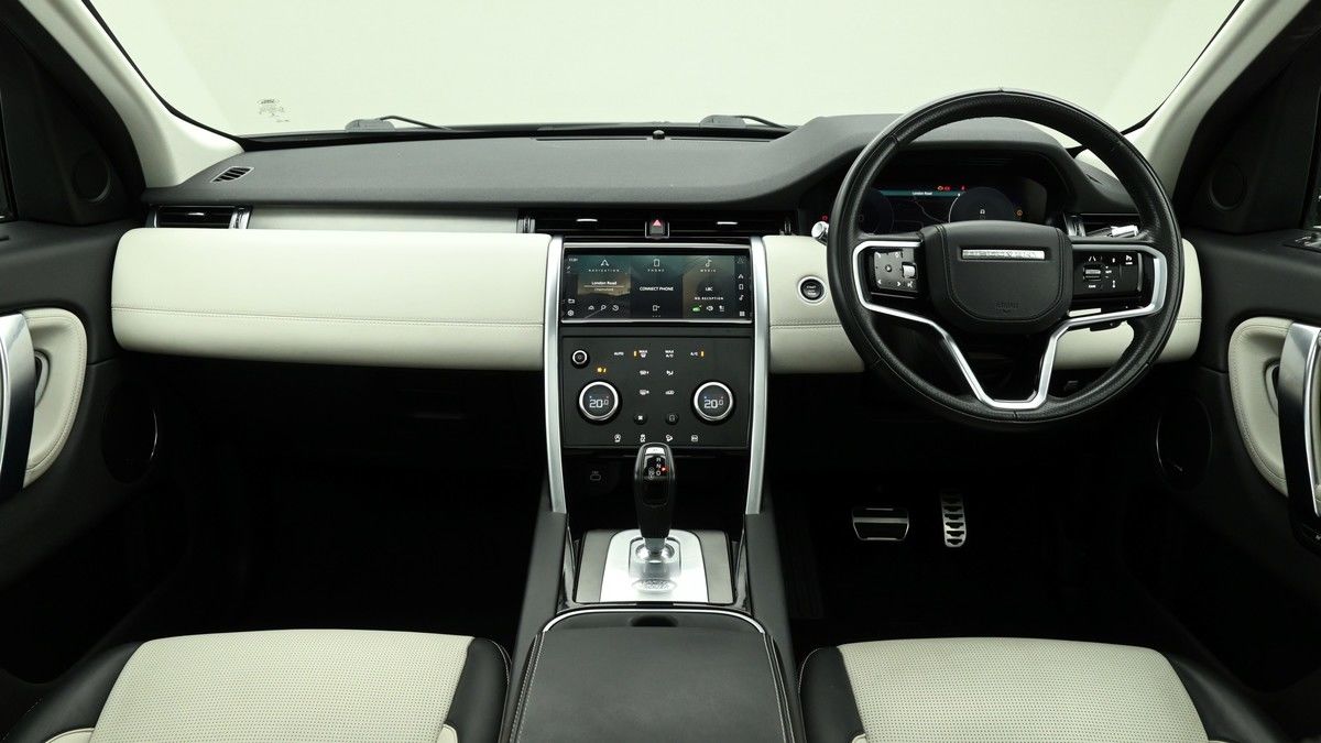 Land Rover Discovery Sport Image 14