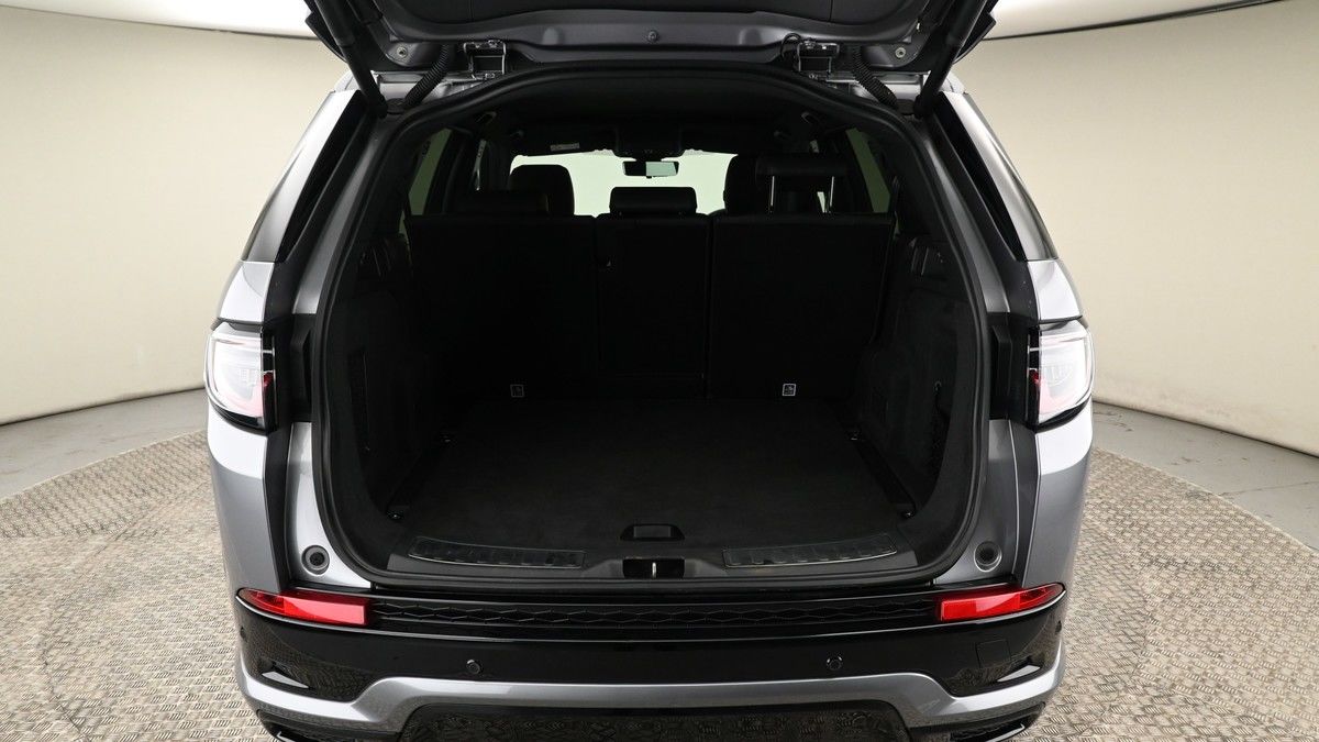 Land Rover Discovery Sport Image 10