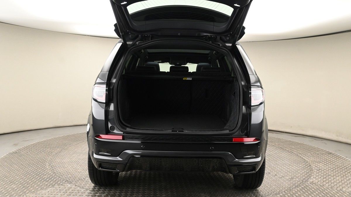 Land Rover Discovery Sport Image 10