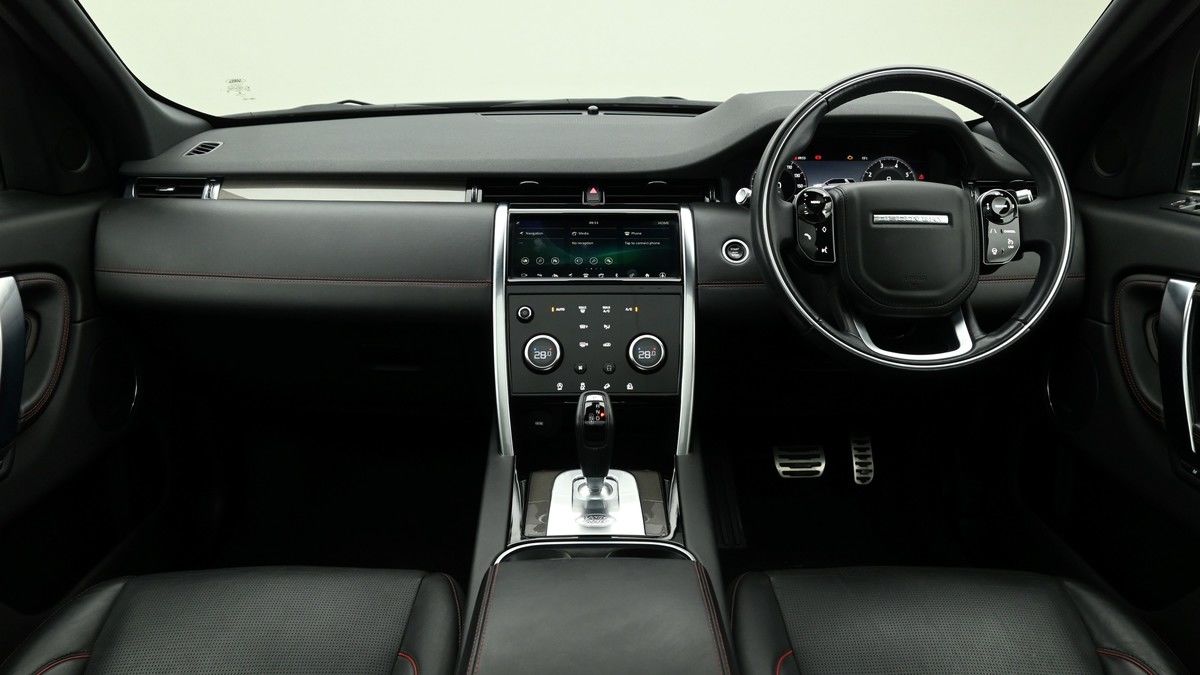 Land Rover Discovery Sport Image 14