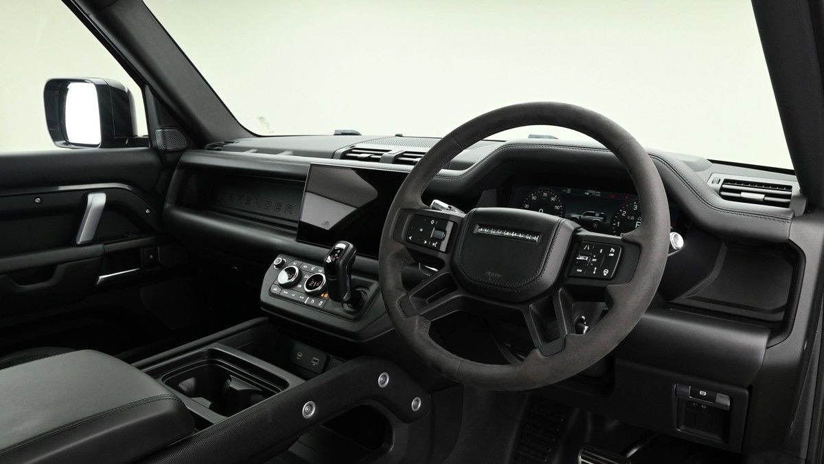 Land Rover Defender 90 Image 3