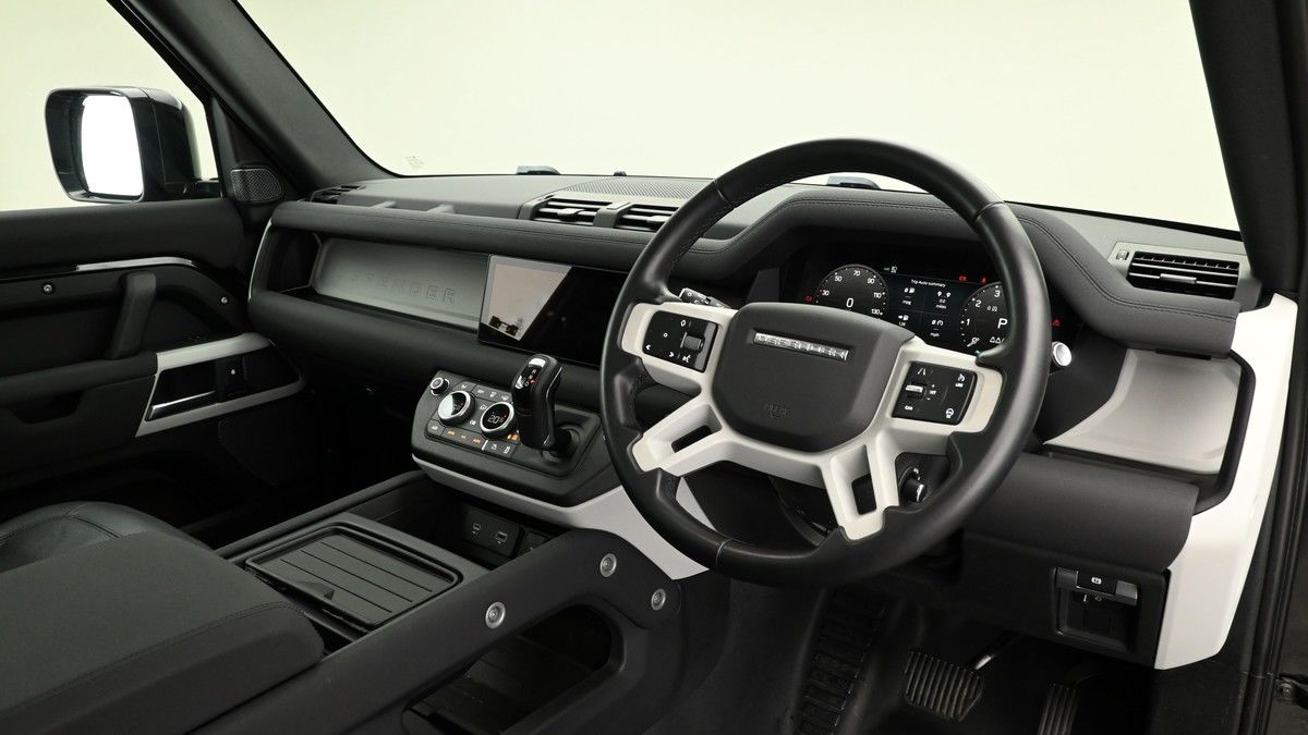 Land Rover Defender 90 Image 3