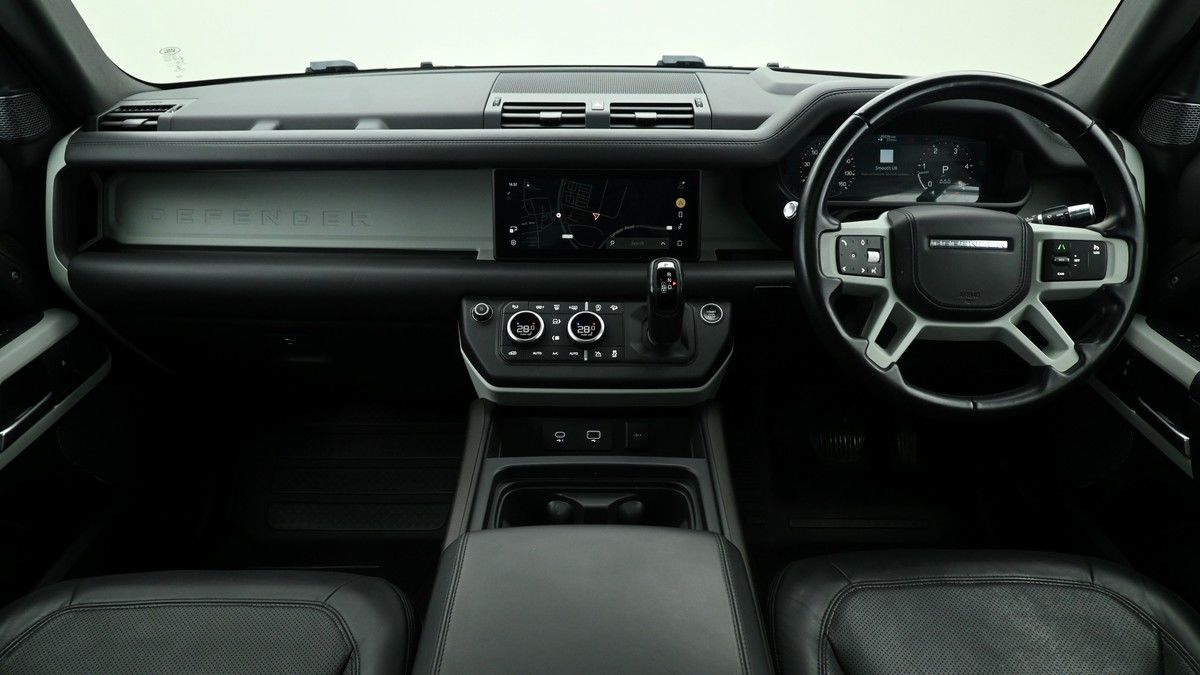 Land Rover Defender 90 Image 14