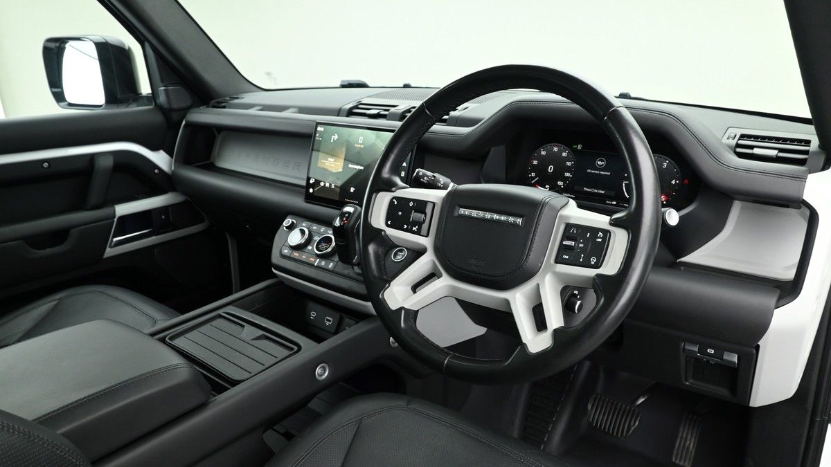 Land Rover Defender 90 Image 3