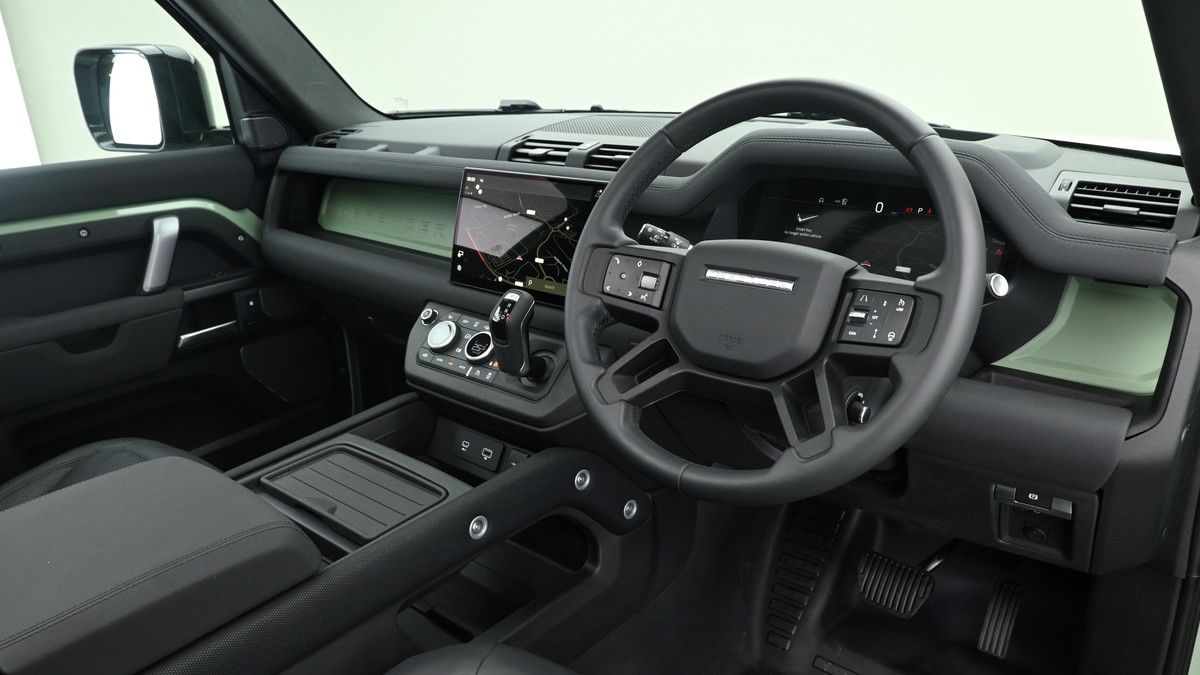 Land Rover Defender 90 Image 3