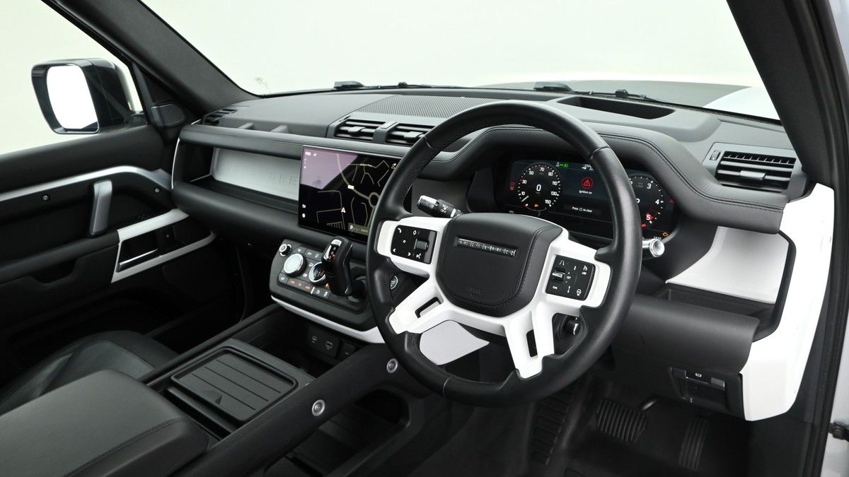 2021 Land Rover Defender 110 3.0 D300 MHEV X-Dynamic HSE Auto 4WD Euro ...