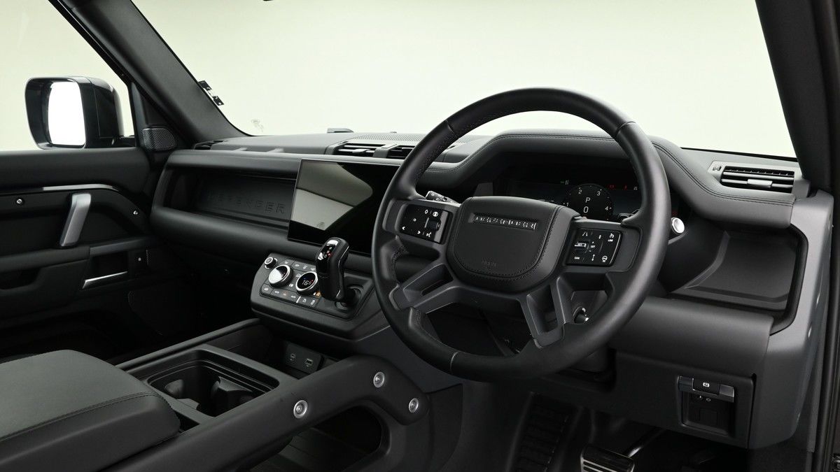 Land Rover Defender 90 Image 3