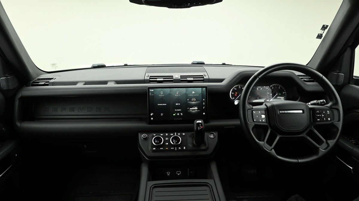 More views of Land Rover Defender 90