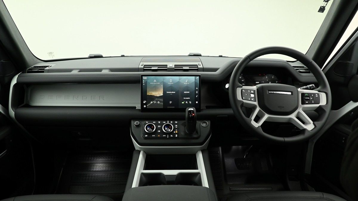 Land Rover Defender 90 Image 14