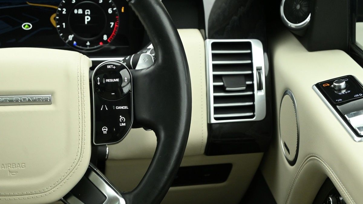 Land Rover Range Rover Image 16