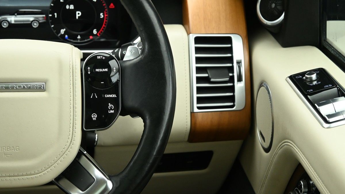 Land Rover Range Rover Image 16