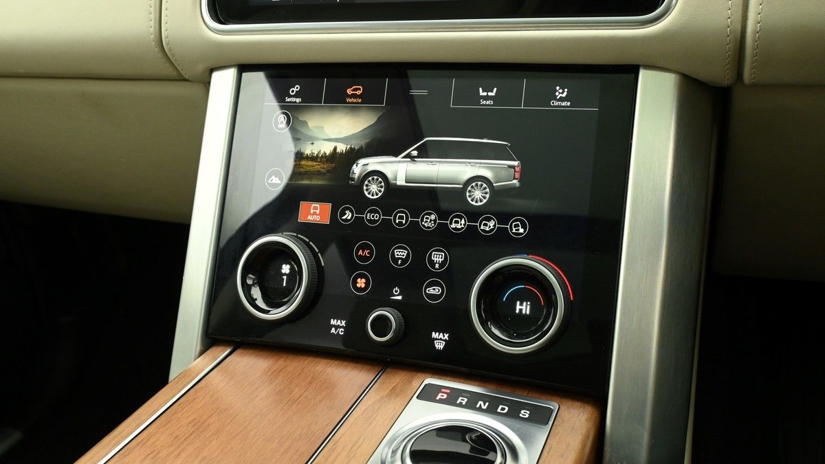 Land Rover Range Rover Image 12