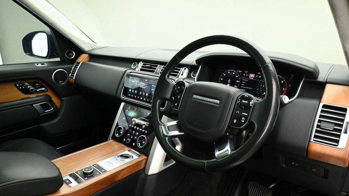 Land Rover Range Rover Image 3