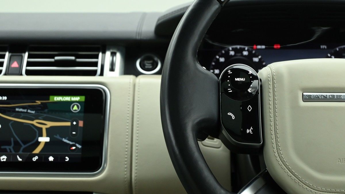 Land Rover Range Rover Image 15