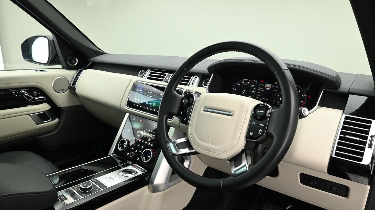 Land Rover Range Rover Image 3