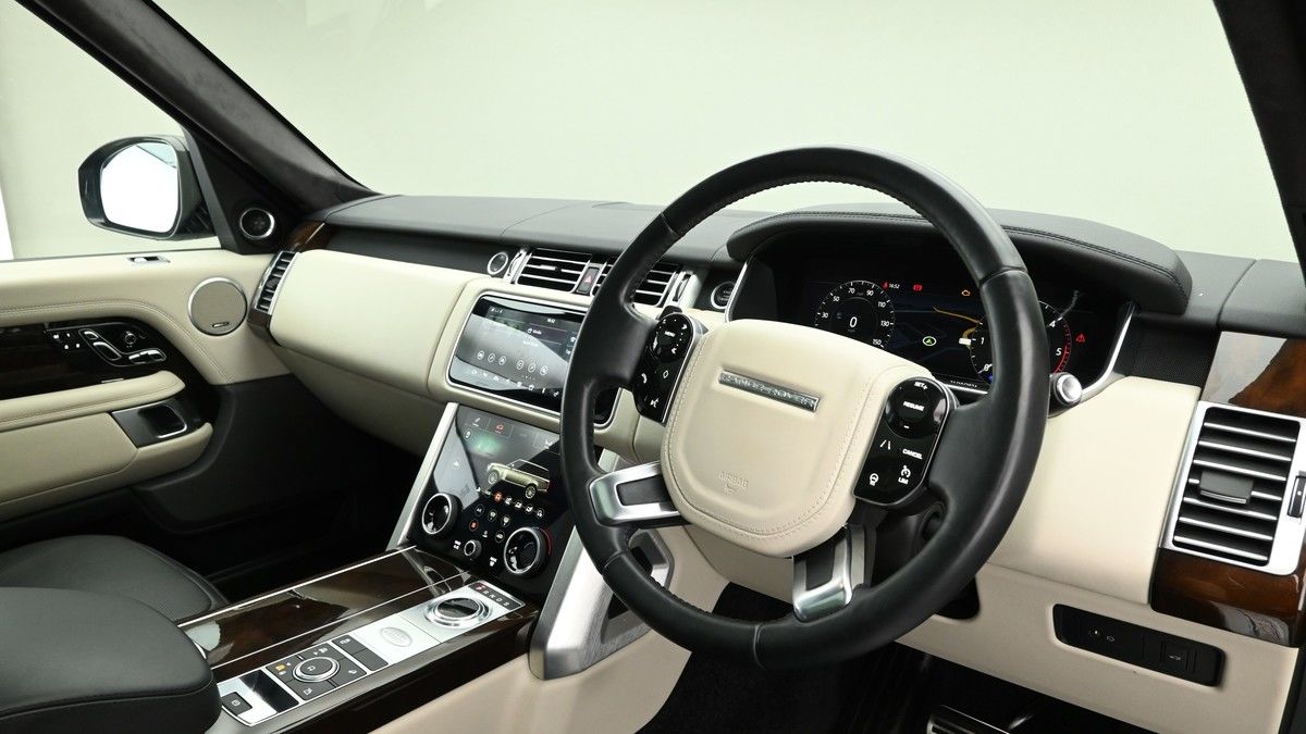 Land Rover Range Rover Image 3