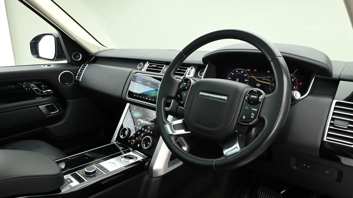 Land Rover Range Rover Image 3