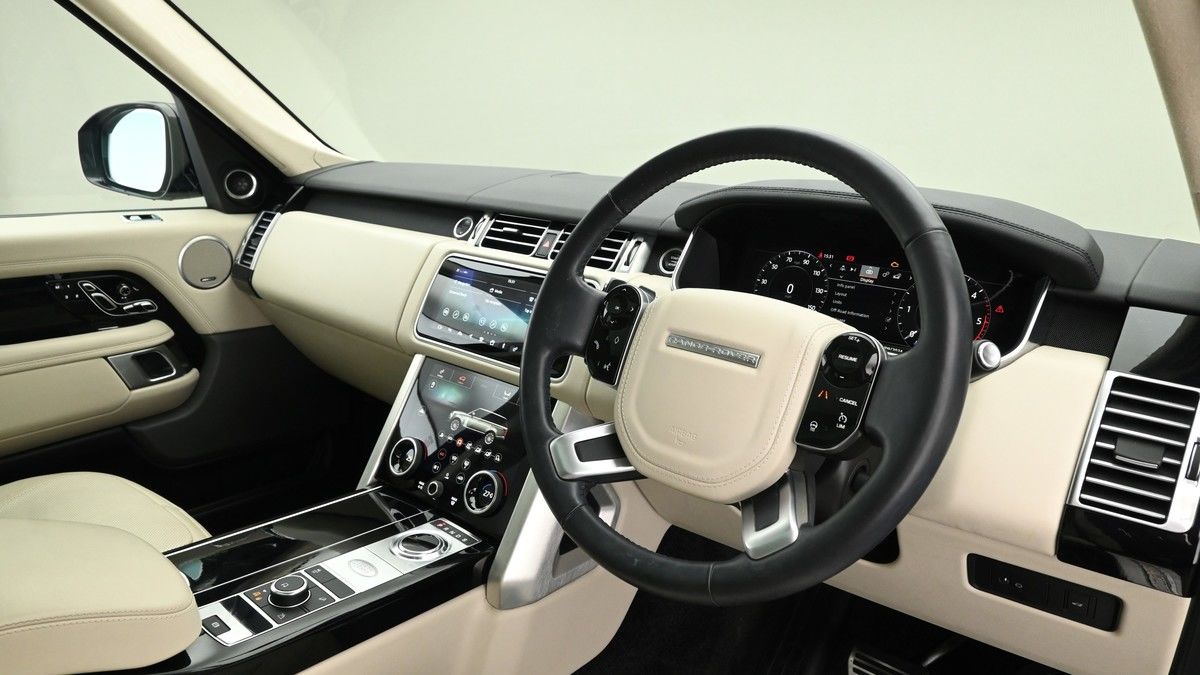 Land Rover Range Rover Image 3