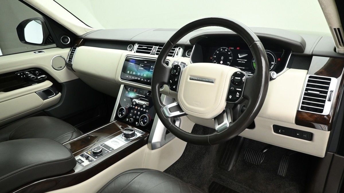 Land Rover Range Rover Image 3