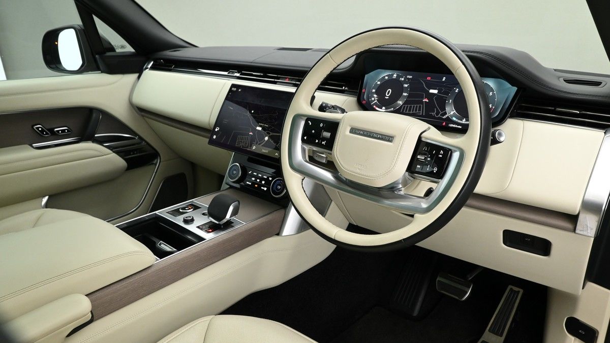 Land Rover Range Rover Image 3