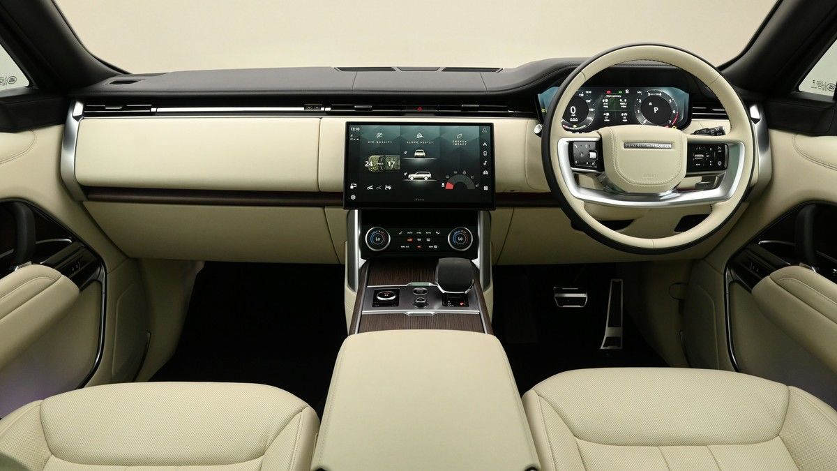 More views of Land Rover Range Rover