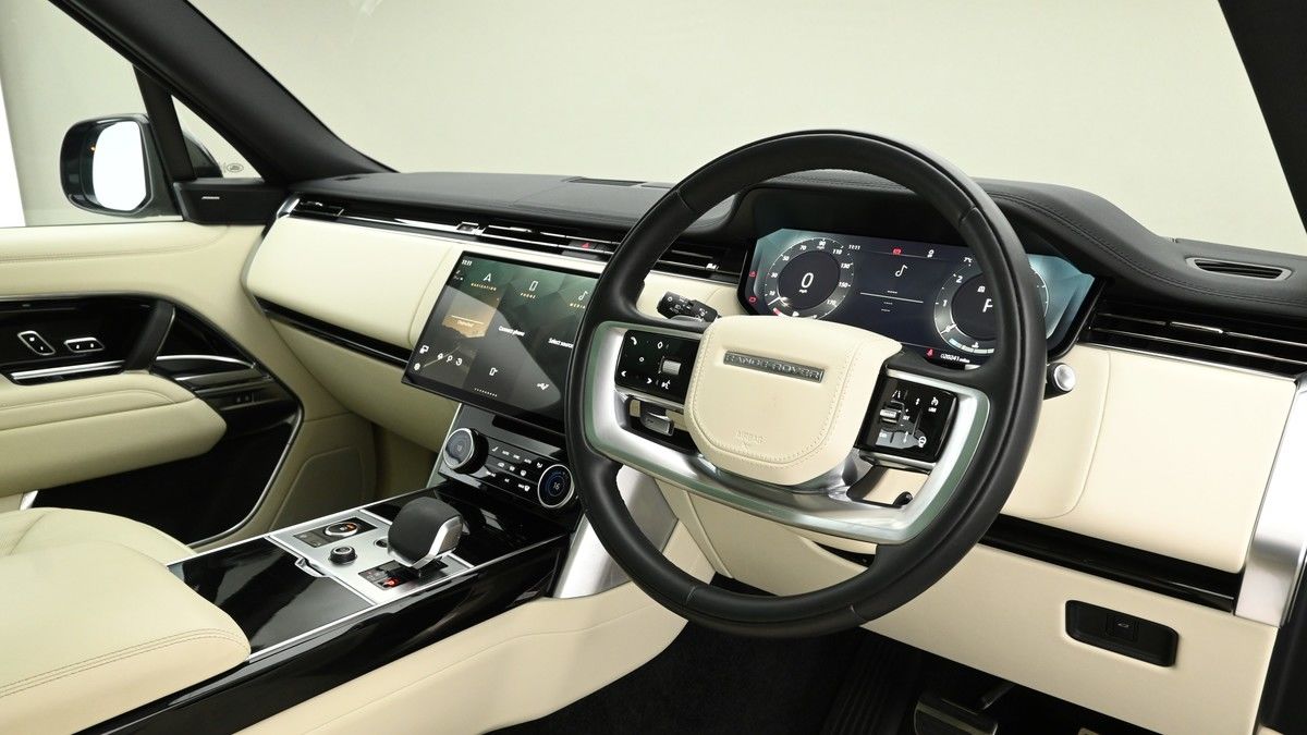 Land Rover Range Rover Image 3