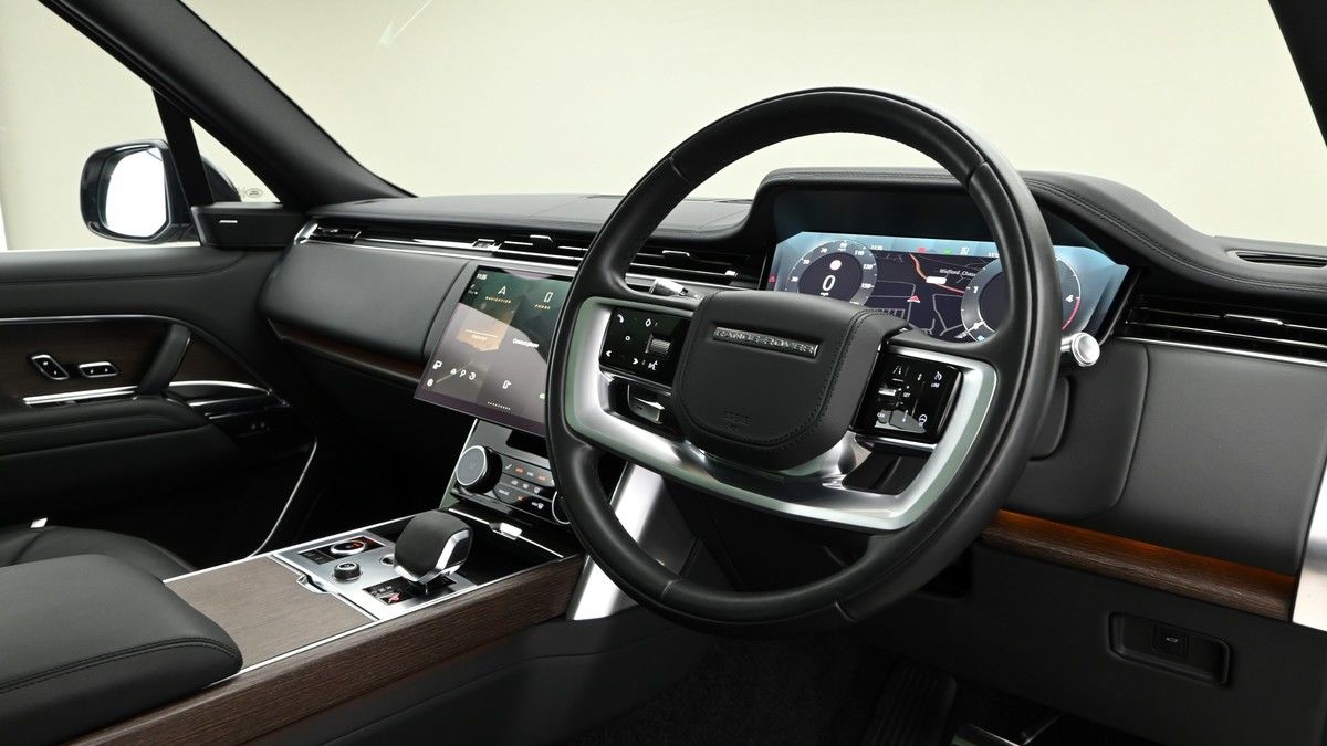 Land Rover Range Rover Image 3