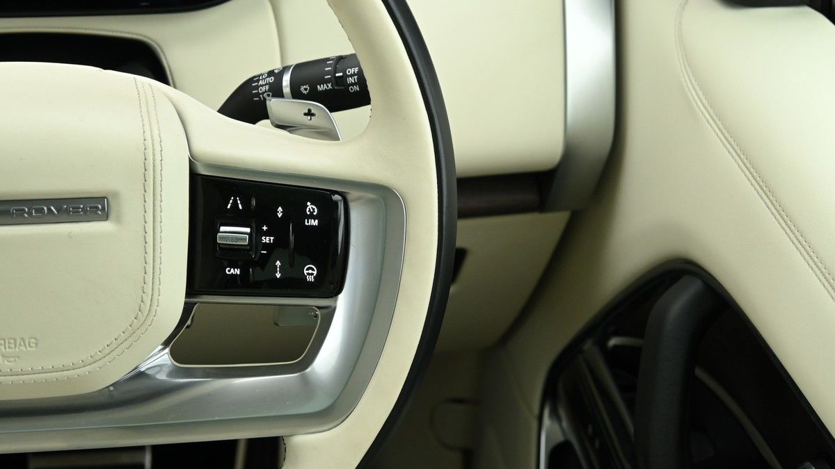 Land Rover Range Rover Image 16