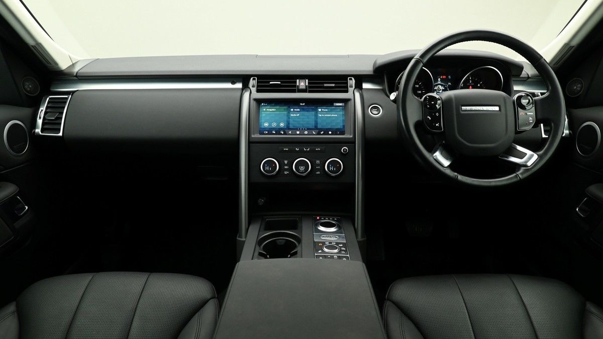 Land Rover Discovery Image 14