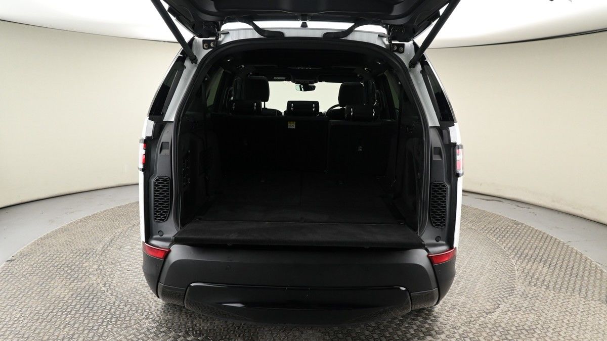 Land Rover Discovery Image 10