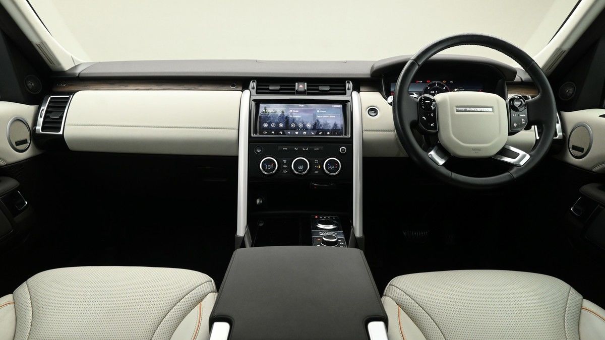 Land Rover Discovery Image 14