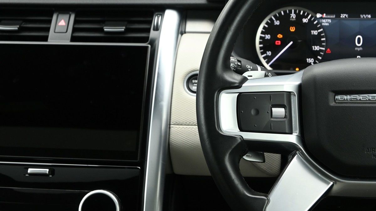 Land Rover Discovery Image 15