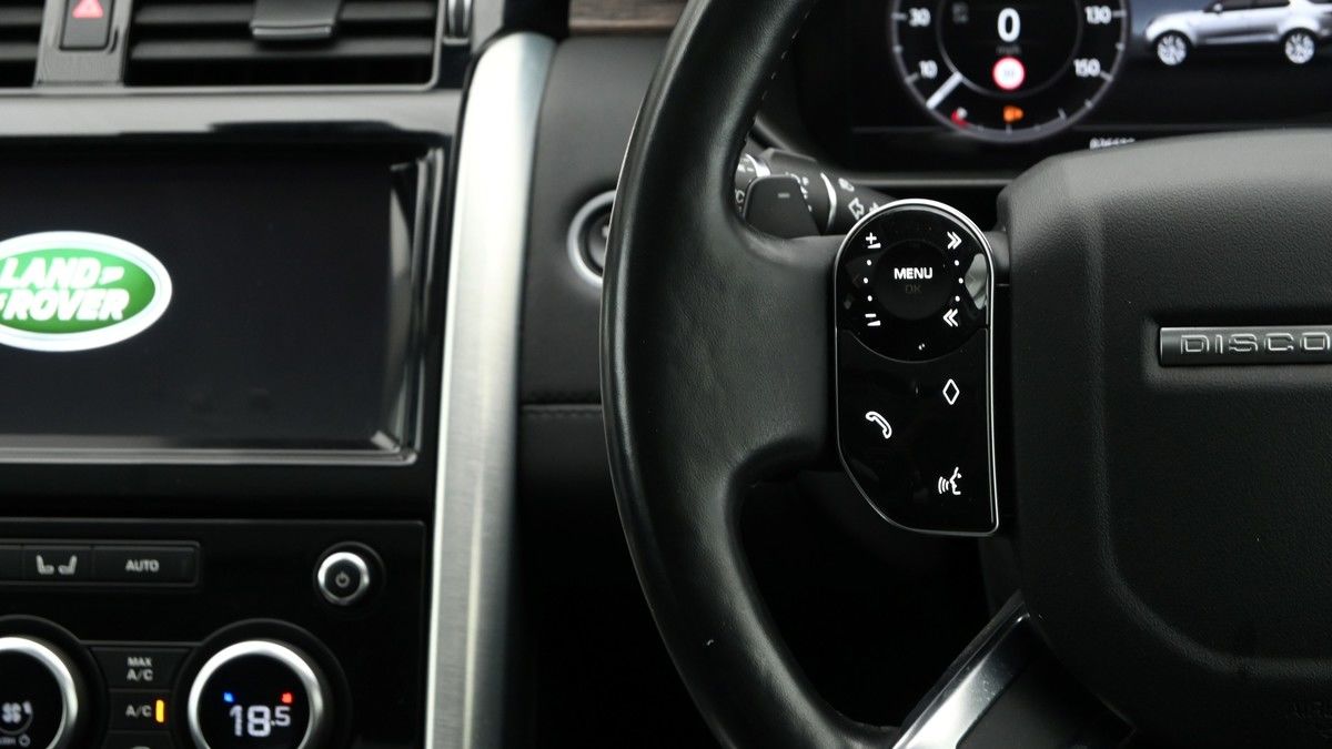 Land Rover Discovery Image 15