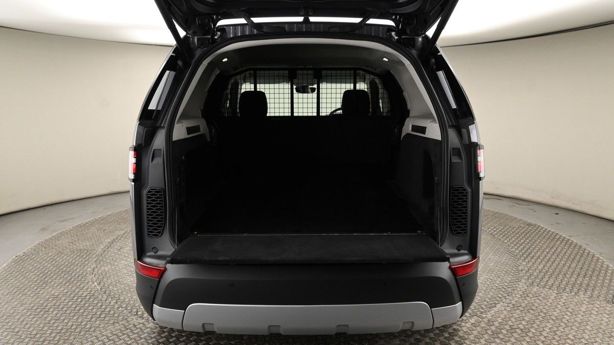 Land Rover Discovery Image 10