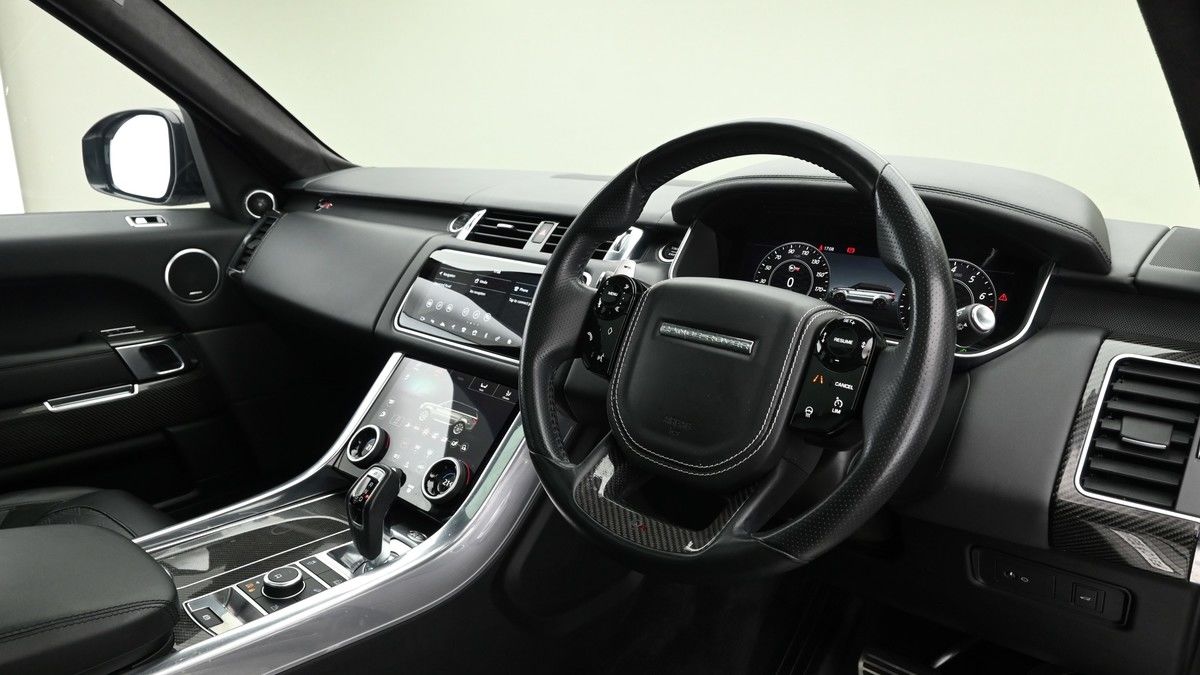 Land Rover Range Rover Sport Image 3