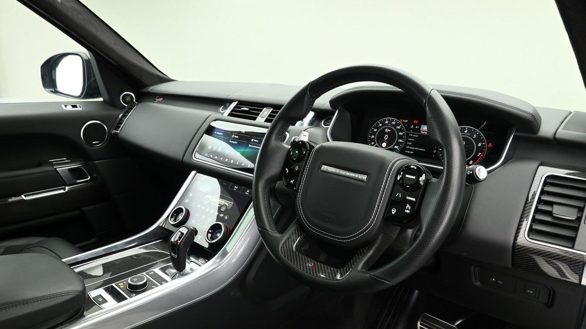 Land Rover Range Rover Sport Image 3