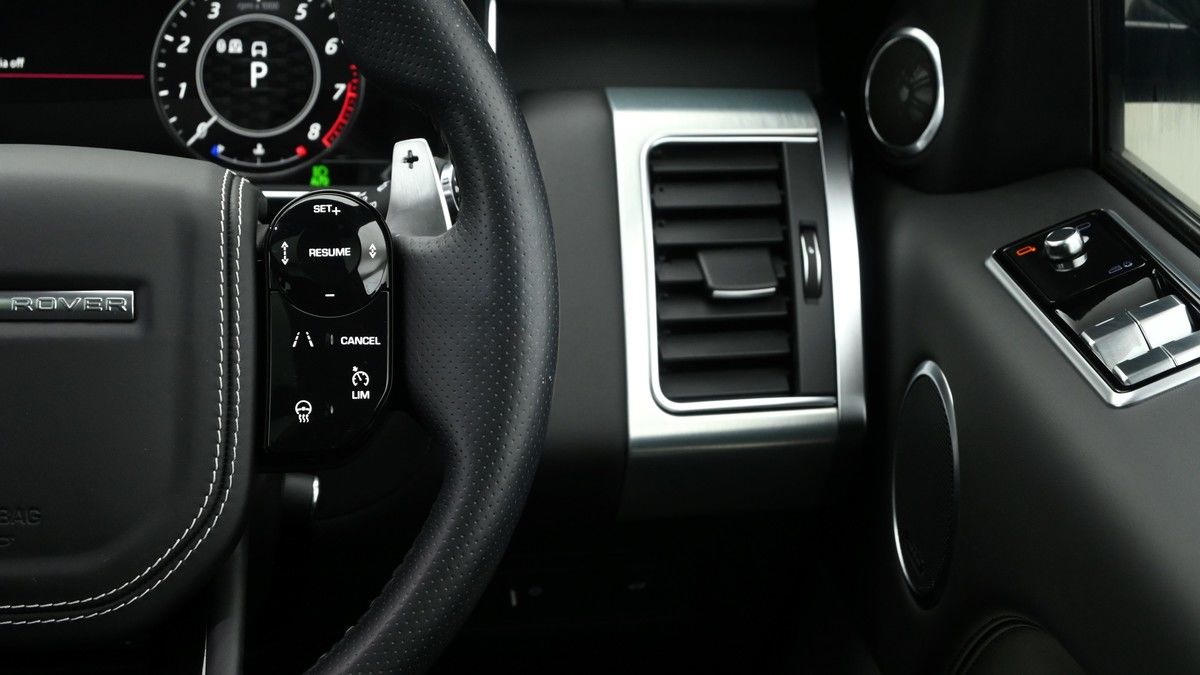 Land Rover Range Rover Sport Image 16