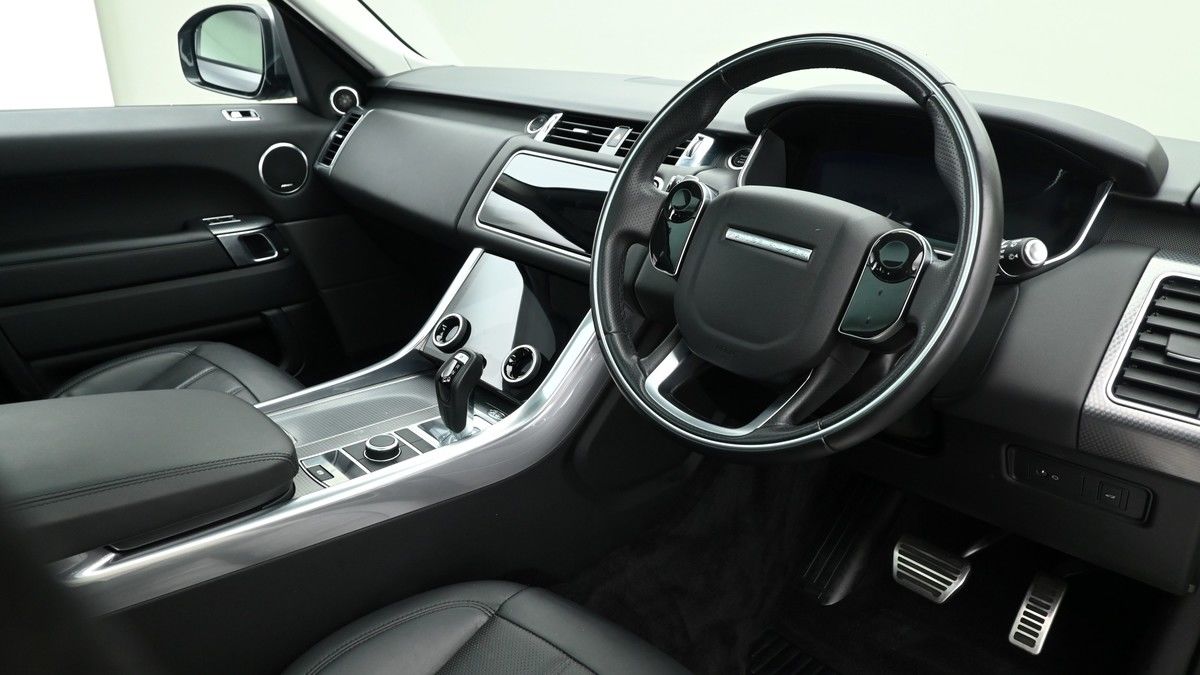 Land Rover Range Rover Sport Image 3