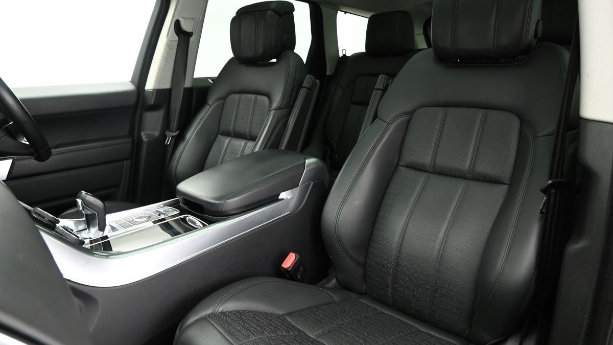 Land Rover Range Rover Sport Image 4