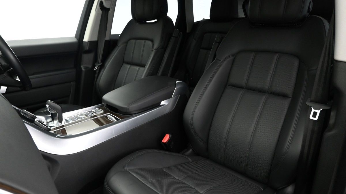 Land Rover Range Rover Sport Image 4