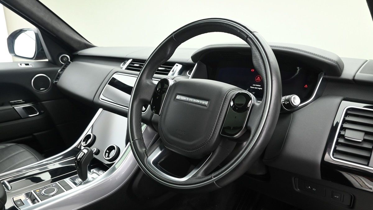 Land Rover Range Rover Sport Image 4