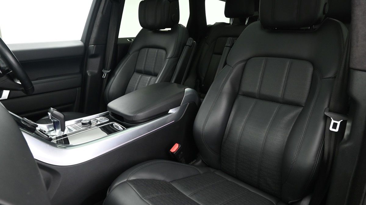 Land Rover Range Rover Sport Image 4