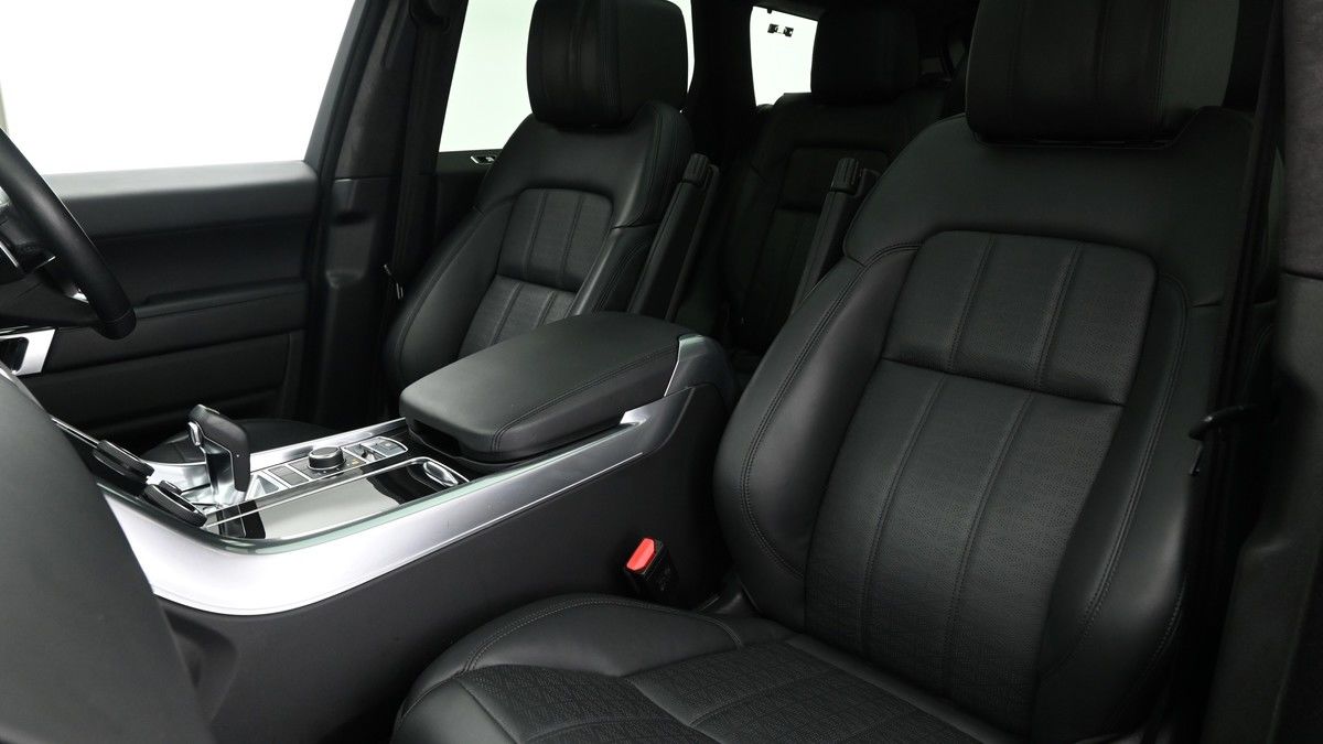 Land Rover Range Rover Sport Image 4