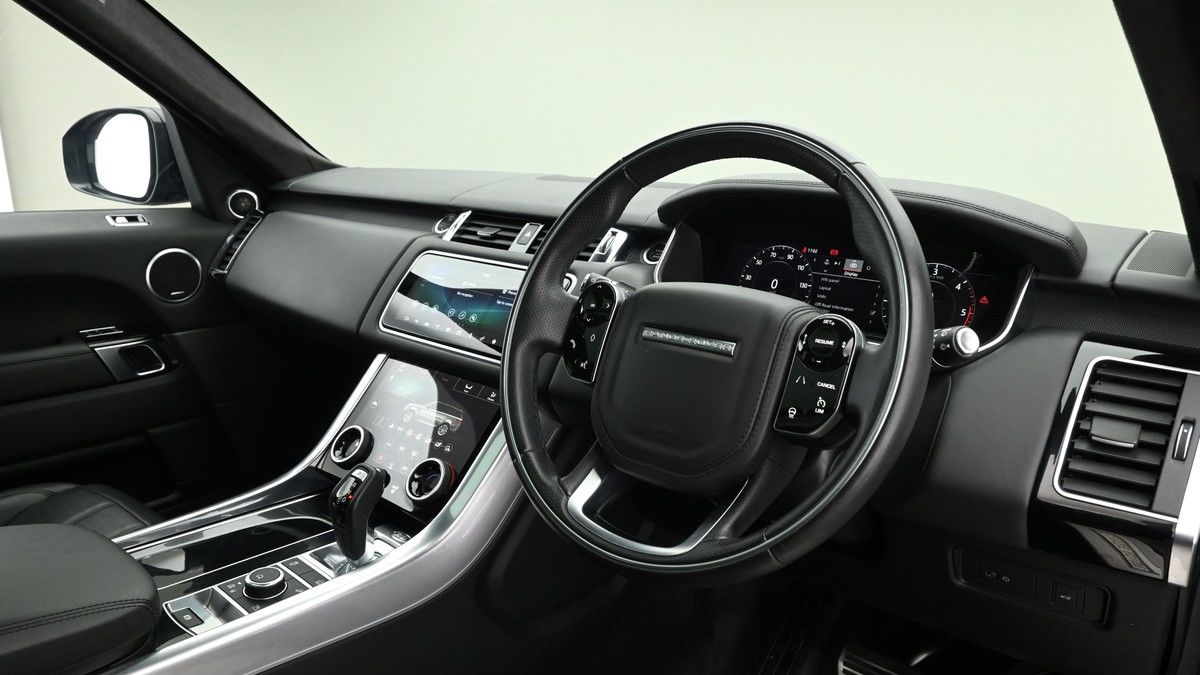 Land Rover Range Rover Sport Image 3