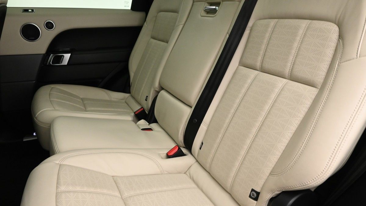 Land Rover Range Rover Sport Image 6