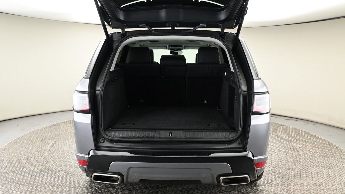 Land Rover Range Rover Sport Image 11